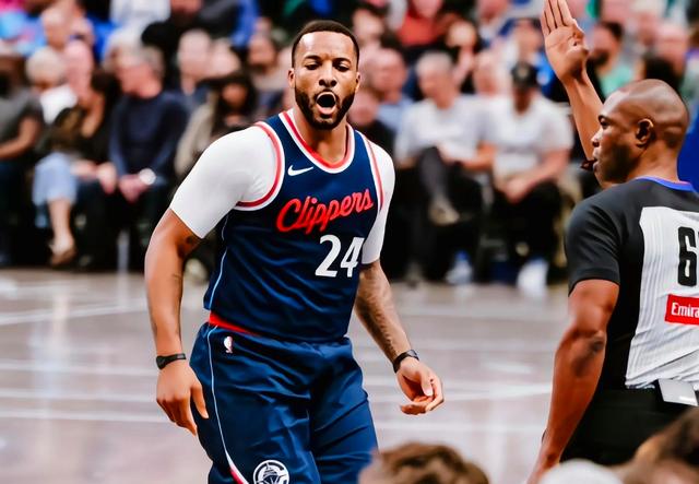 关于热火主场取胜,莱昂纳德依旧神勇的信息 关于热火主场取胜,莱昂纳德依旧神勇的信息