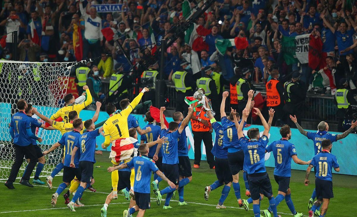 包含欧洲杯资格赛激情上演强队对决赛场火爆的词条 包含欧洲杯资格赛激情上演强队对决赛场火爆的词条