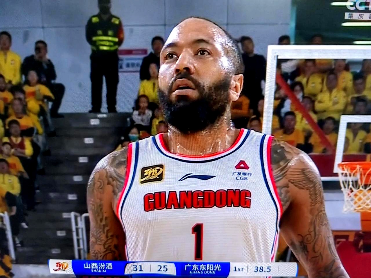 东莞惜败广东，球员表现令人期待