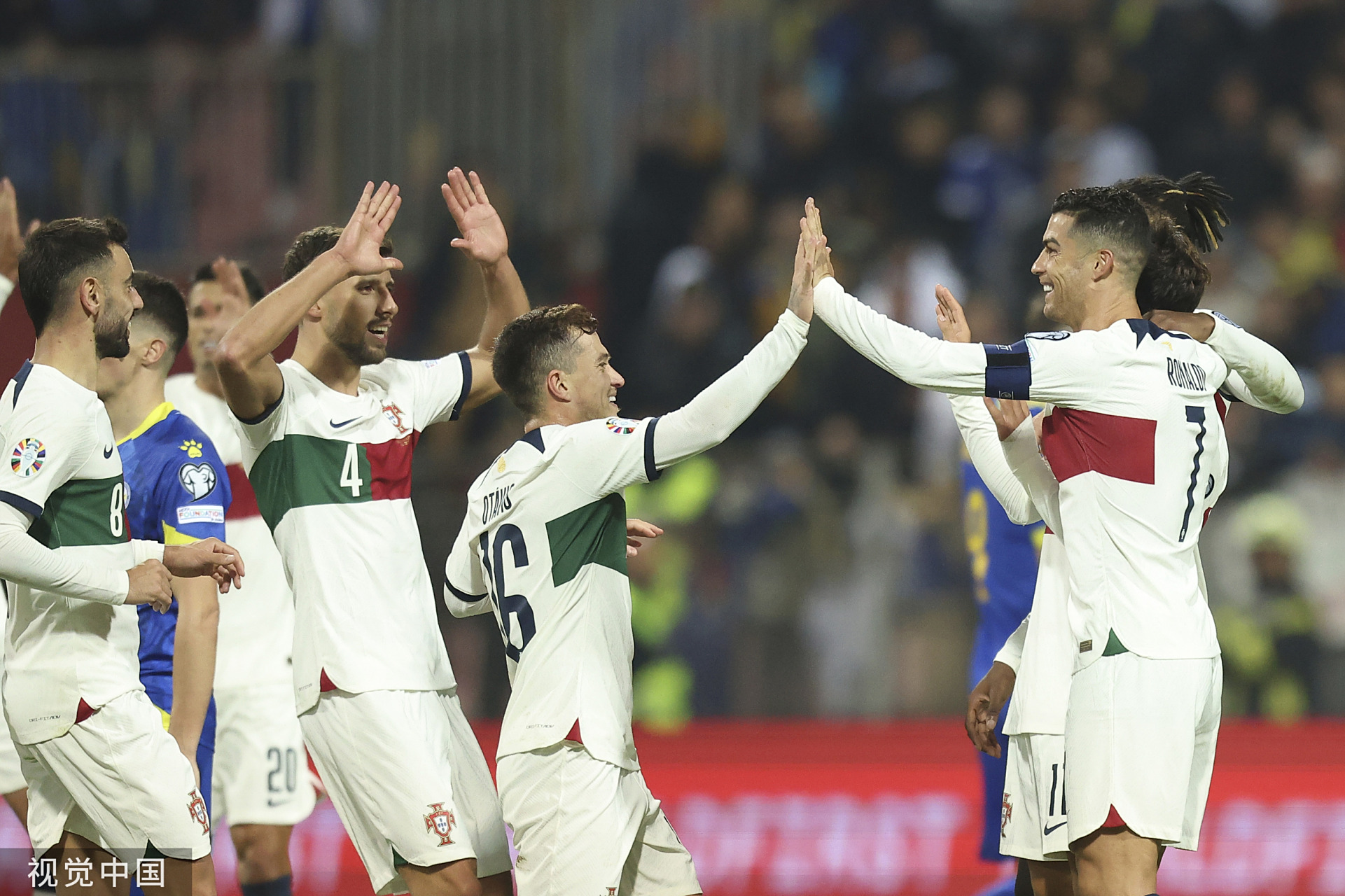 波黑队在欧预赛比赛中一路披荆斩棘的简单介绍 波黑队在欧预赛比赛中一路披荆斩棘的简单介绍