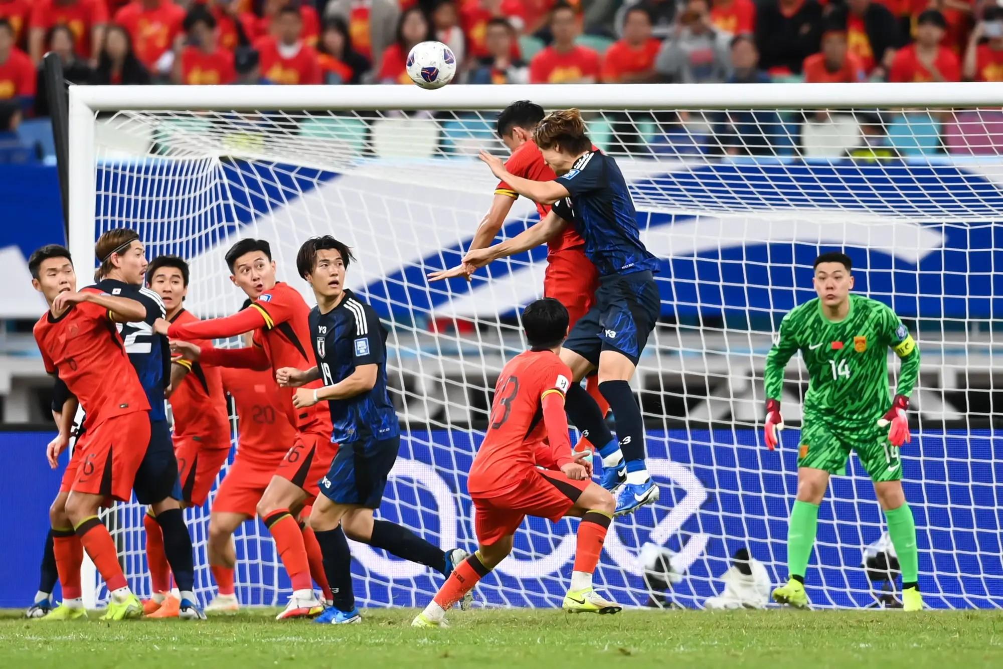 刺激足球赛事:防守战术对攻势球队的挑战 刺激足球赛事:防守战术对攻势球队的挑战