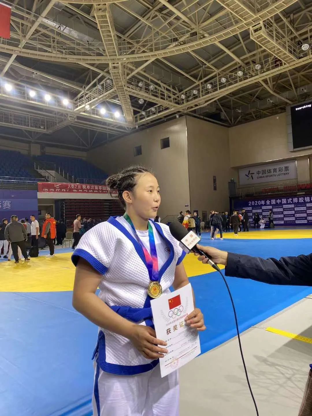 波兰运动员在射击比赛中勇夺桂冠 波兰运动员在射击比赛中勇夺桂冠