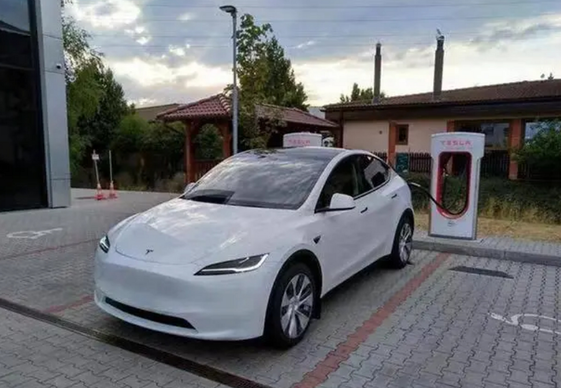 米兰当地市场迎来新一轮涨价潮,消费者面临压力的简单介绍 米兰当地市场迎来新一轮涨价潮,消费者面临压力的简单介绍