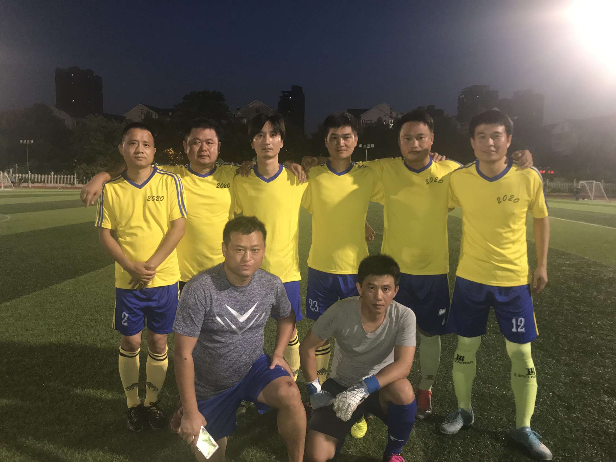 世纪足球队赢得关键胜局,笑傲江湖 世纪足球队赢得关键胜局,笑傲江湖