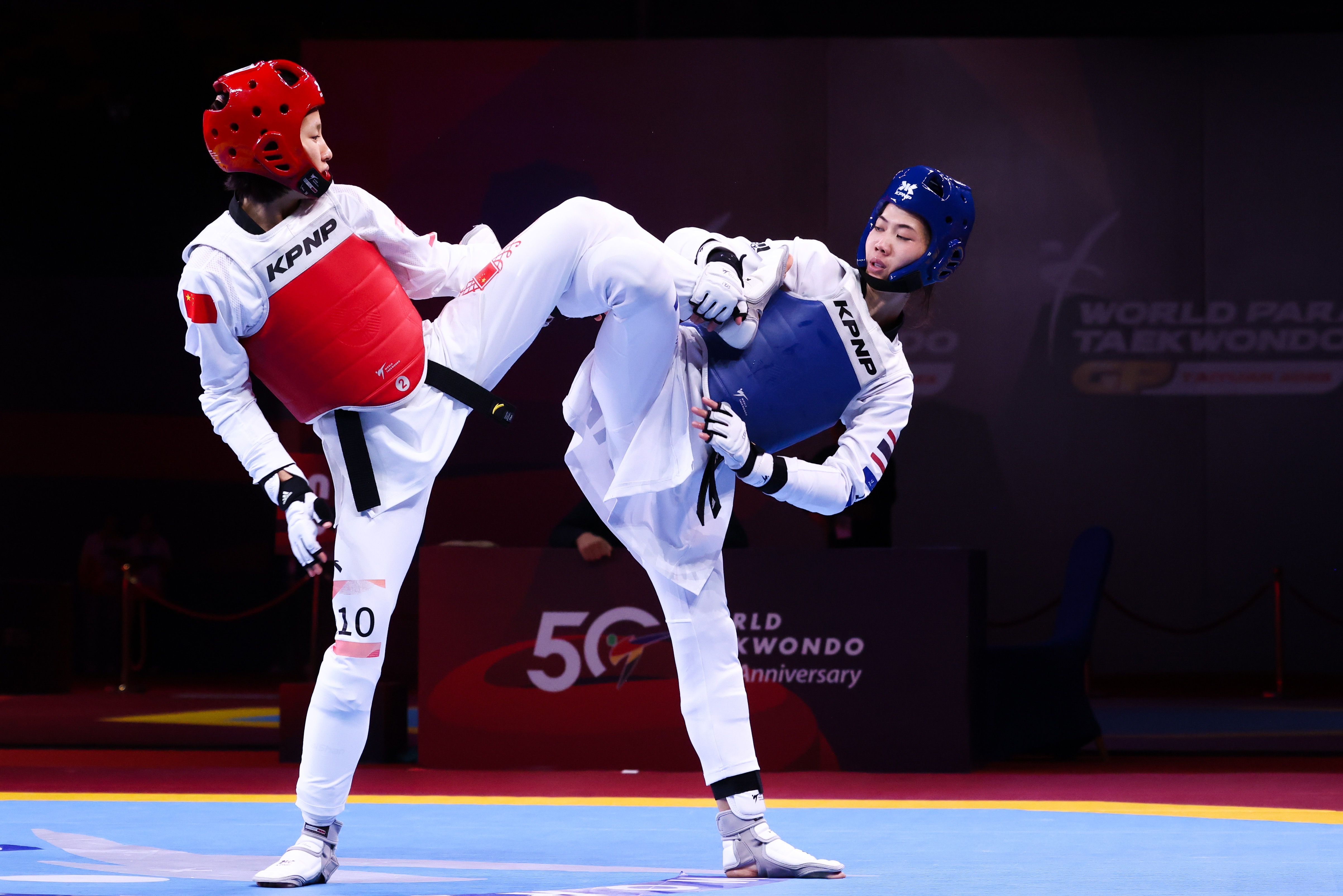 包含跆拳道比赛激烈对抗,这位选手获得冠军的词条 包含跆拳道比赛激烈对抗,这位选手获得冠军的词条