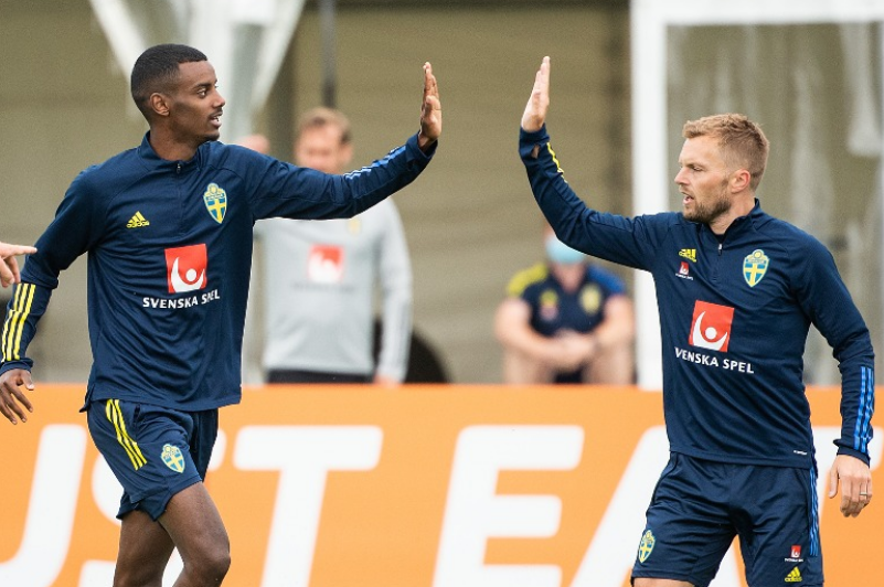 瑞士客负波兰,提前惨遭淘汰出局 瑞士客负波兰,提前惨遭淘汰出局